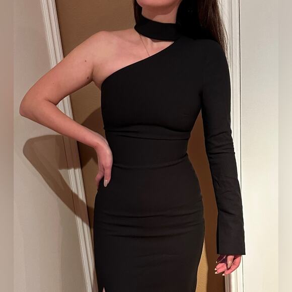 Cinq a Sept long black dress with neck strap. One shoulder with slit - Picture 4 of 5